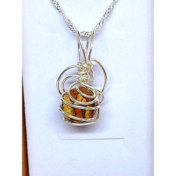 JASPER STONE WIRE WRAPPED PENDANT ON SILVER PLATED CHAIN - Picture 9 of 10